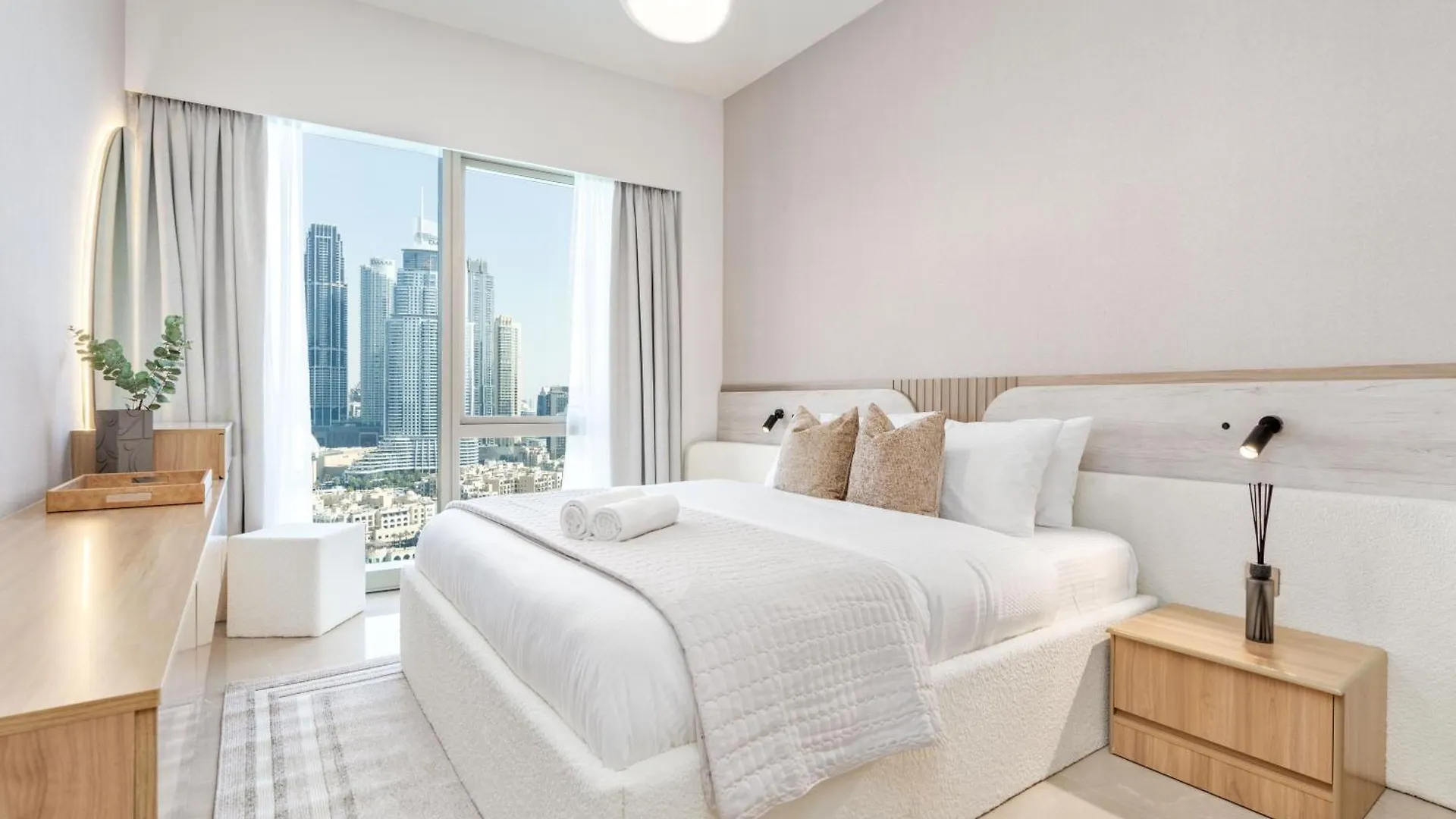 Grande 12 Opera District - Mesmerizing Full Burj & Fountain View Luxury Opera Unit Dubai 0*,
