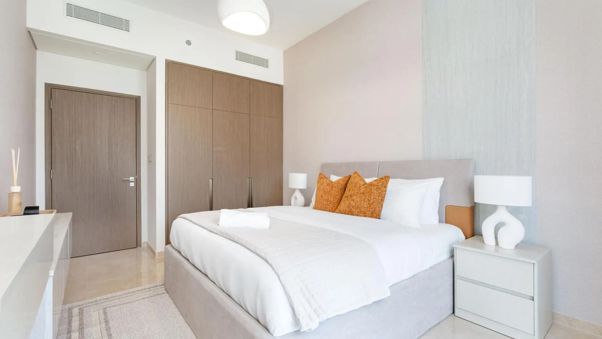 Apartment Grande 12 Opera District - Mesmerizing Full Burj & Fountain View Luxury Opera Unit Dubai