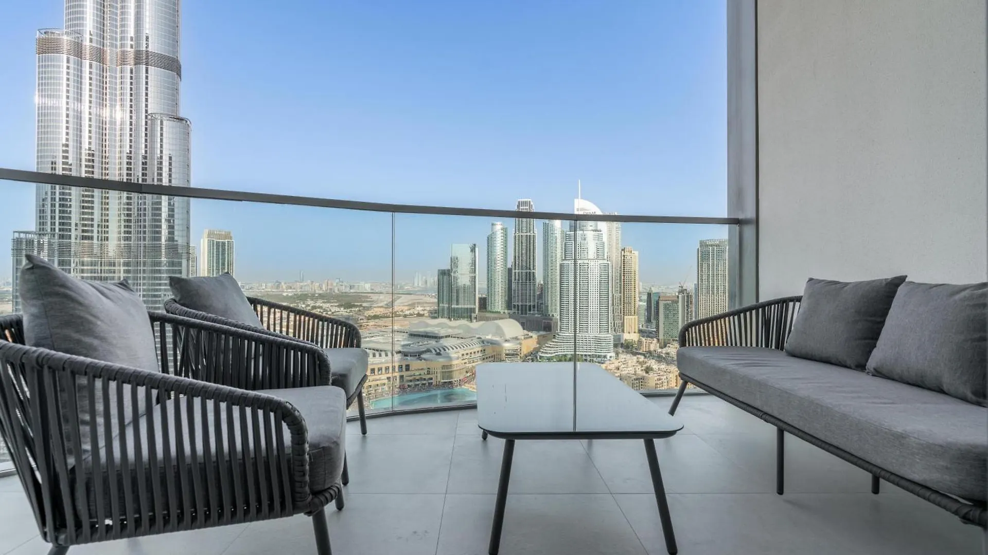 Grande 12 Opera District - Mesmerizing Full Burj & Fountain View Luxury Opera Unit Dubai 0*,