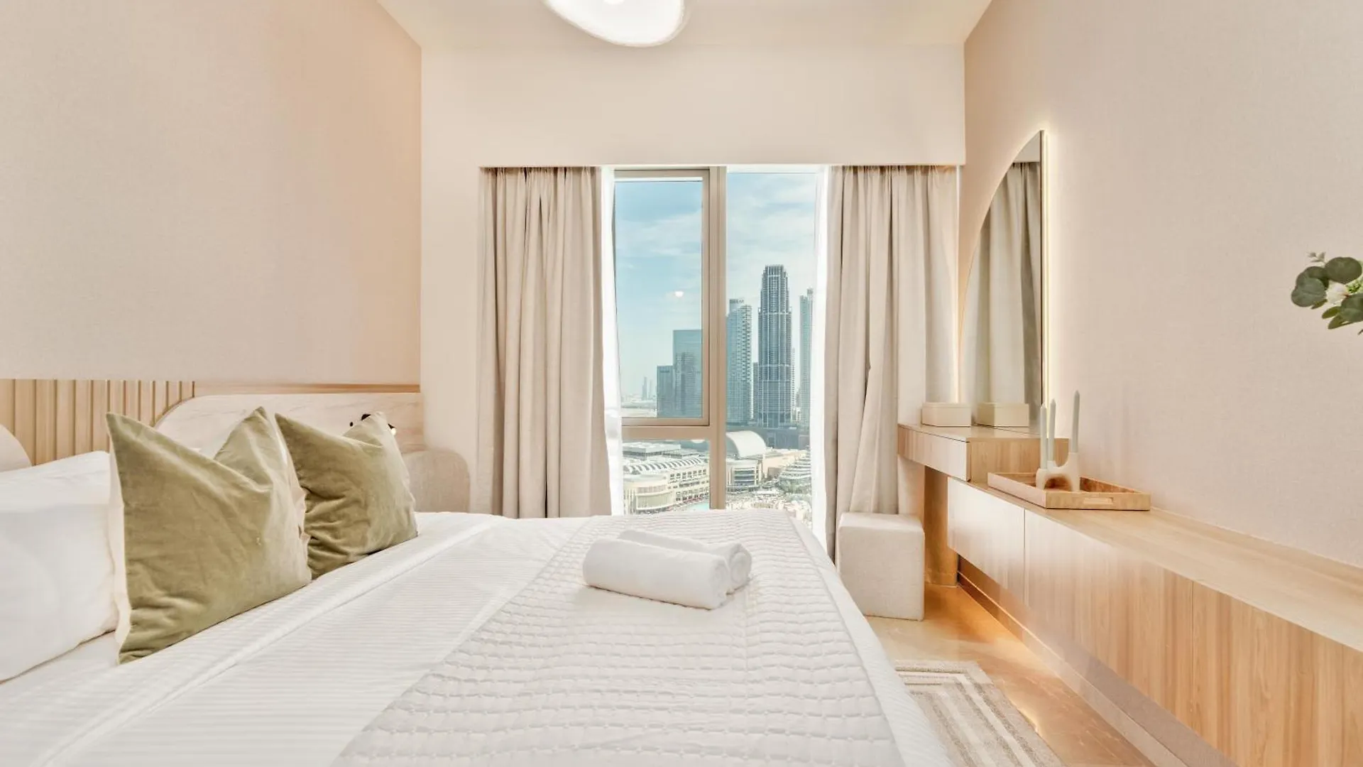 Grande 12 Opera District - Mesmerizing Full Burj & Fountain View Luxury Opera Unit Dubai 0*,  United Arab Emirates